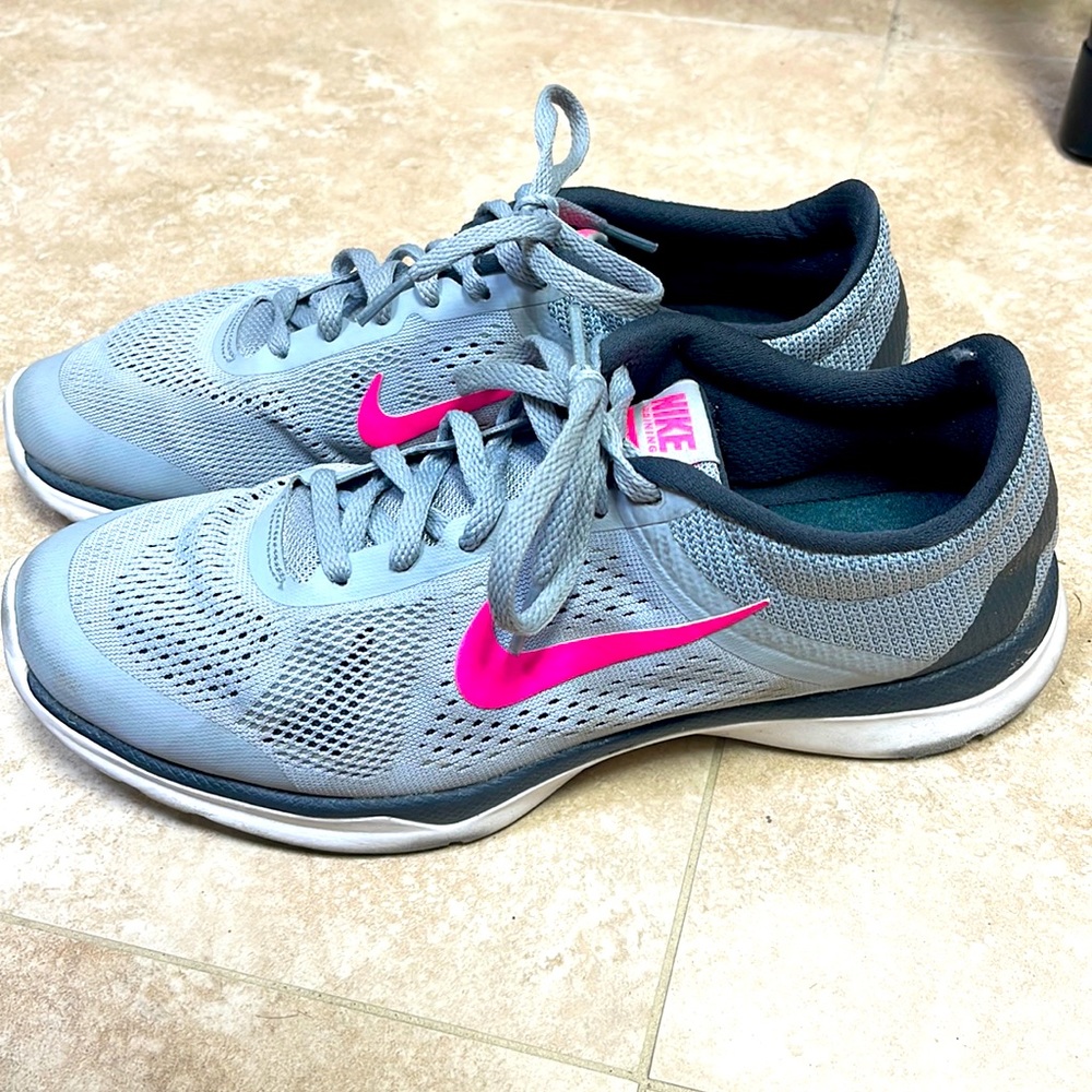 Womens nike training shoes